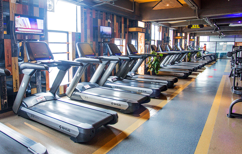 健身房器材