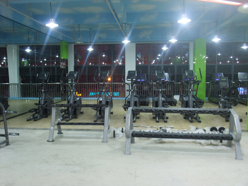 健身房器材